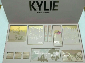 Ouvrir l&#39;image dans le diaporama, Coffret Kylie
